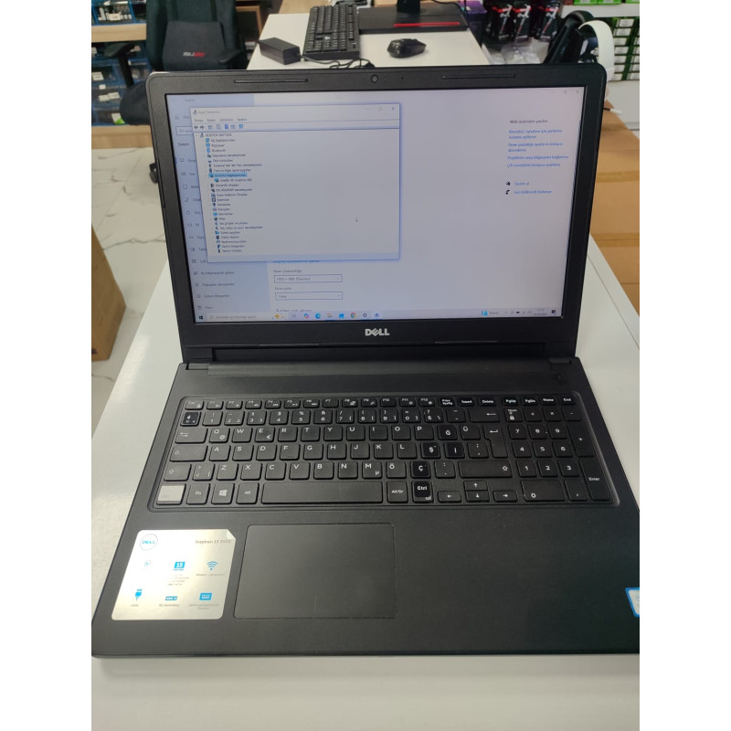DELL 15 3000 İ5 7200U 8 GB RAM 256 GB SSD 15.6" FHD NOTEBOOK