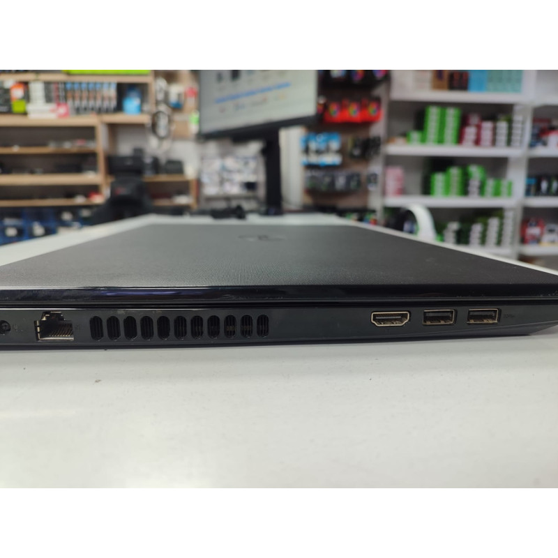 DELL 15 3000 İ5 7200U 8 GB RAM 256 GB SSD 15.6" FHD NOTEBOOK